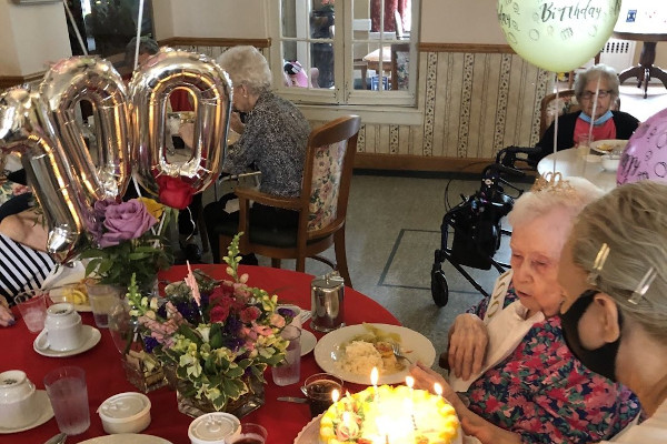 Our senior community celebrates all residents' birthdays
